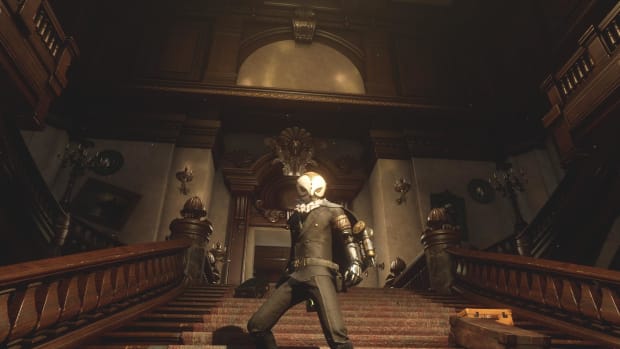 A player wearing an owl mask stands on the grand steps of a hotel. in Lies of P.
