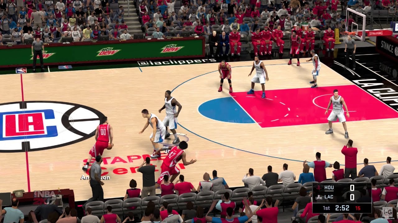 NBA 2K17 match gameplay