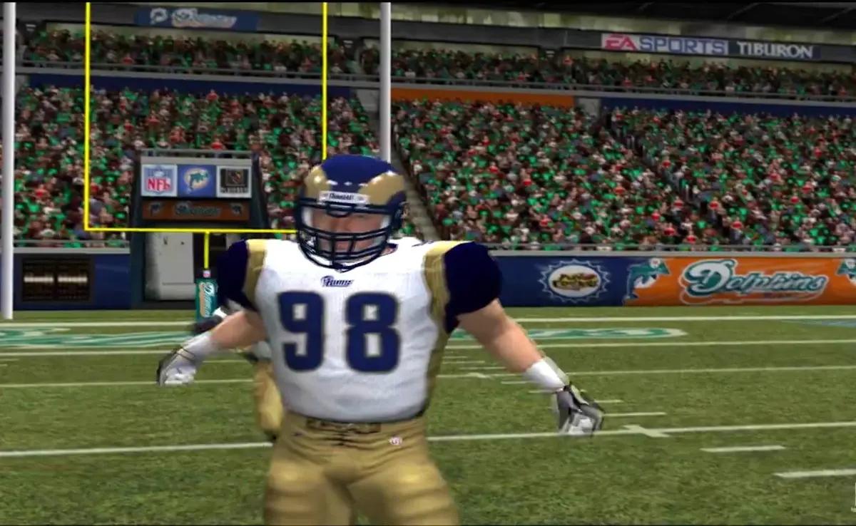 A player looks a bit polygonal in Madden 2003.