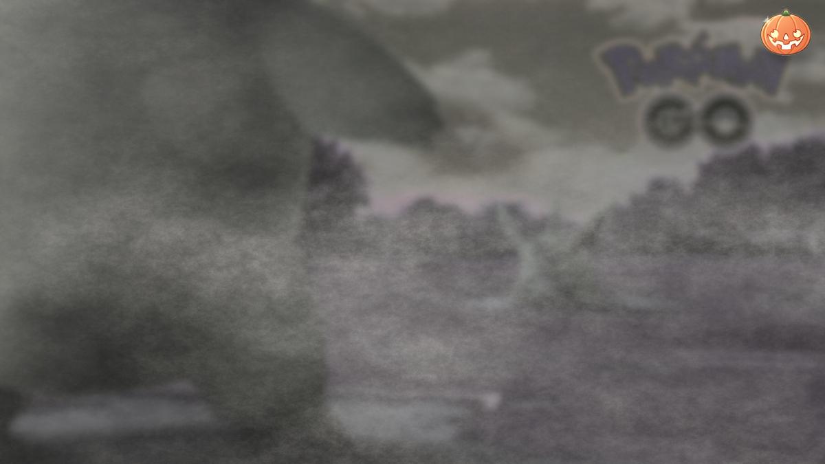 Pokémon Go battle artwork showing a Pokémon fight in a grey and foggy environment.