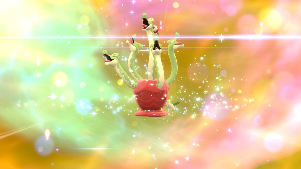 A newly-evolved Hydrapple in Pokemon Scarlet and Violet