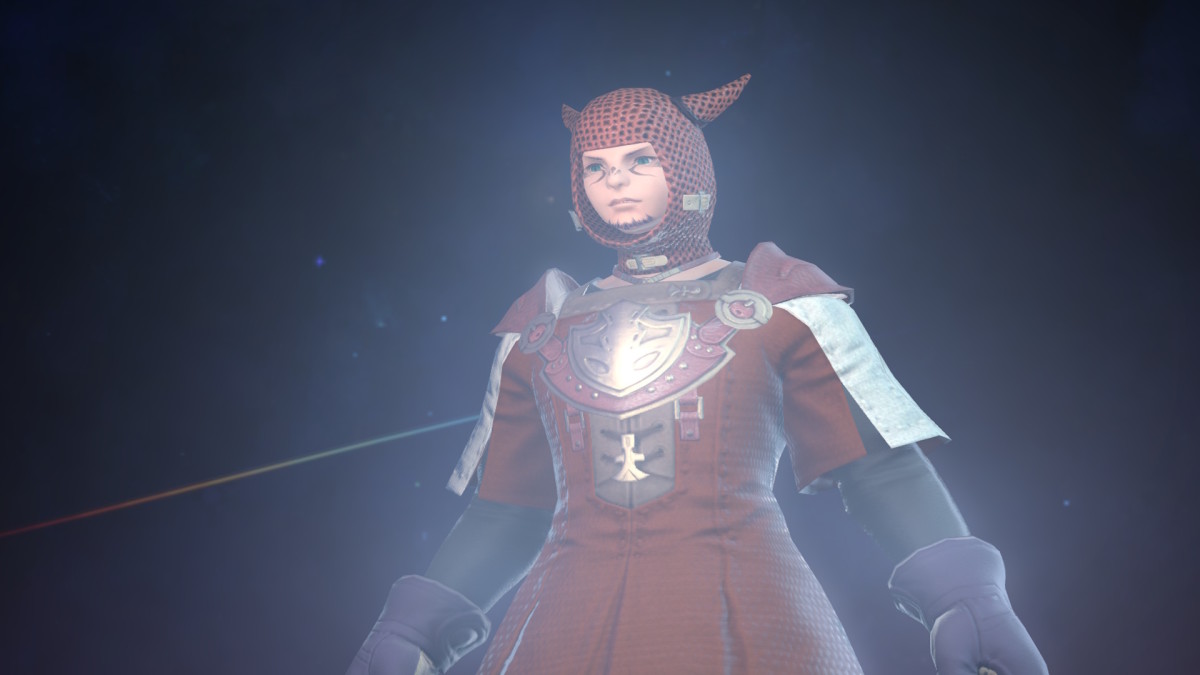 A FFXIV Miqo'te wearing red mesh armor is infused with light that emanates from his chest.